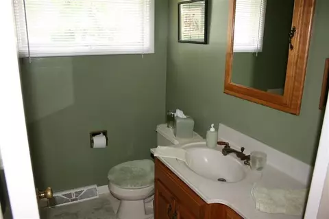 717 N Jay St, Griffith, IN 46319 photo 10