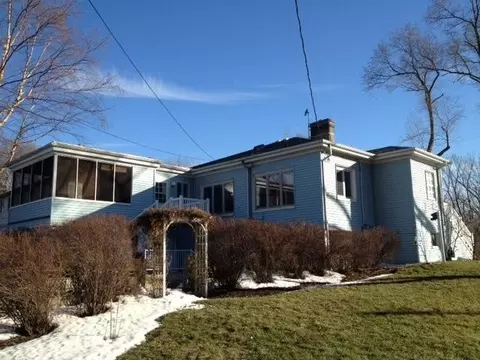 8414 Oak Ave, Gary, IN 46403 photo 2