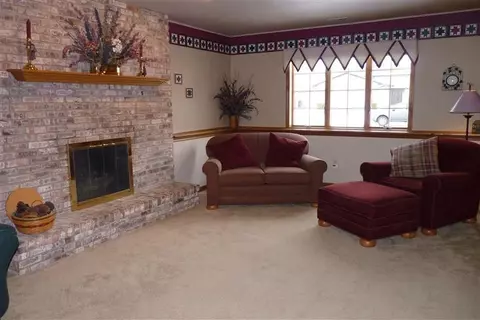 350 N Lillian Ave, Griffith, IN 46319 photo 9