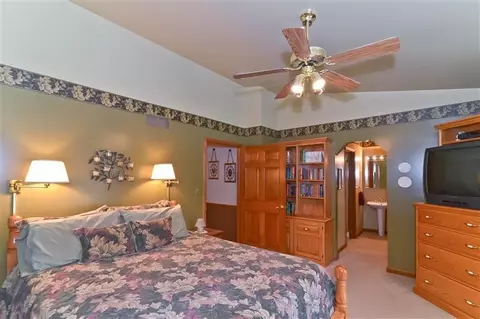 350 N Lillian Ave, Griffith, IN 46319 photo 7