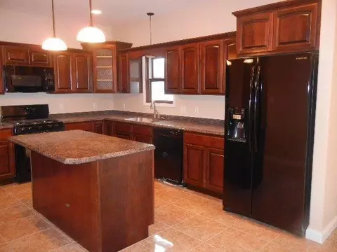1154 Legacy Dr, Burns Harbor, IN 46304 photo 4