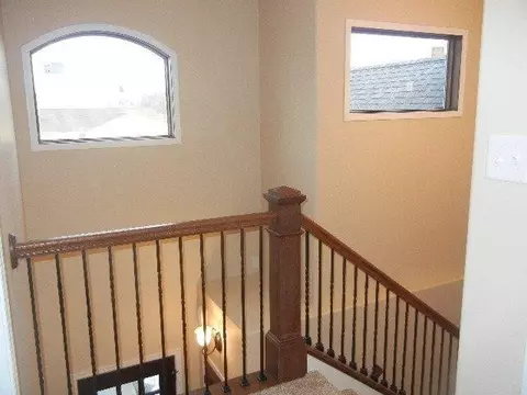 1154 Legacy Dr, Burns Harbor, IN 46304 photo 9