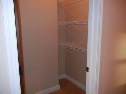 1154 Legacy Dr, Burns Harbor, IN 46304 photo 7