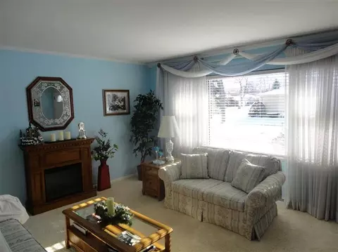 2326 185th St, Lansing, IL 60438 photo 2