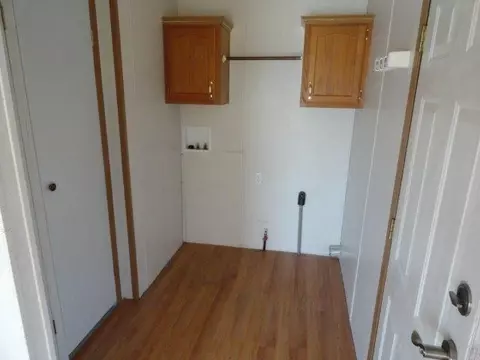 927 E 950, Wheatfield, IN 46392 photo 4