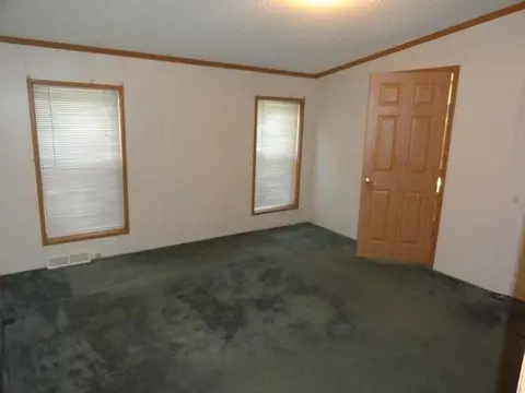 927 E 950, Wheatfield, IN 46392 photo 9