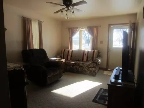 520 E Dahlgren St, Crown Point, IN 46307 photo 2