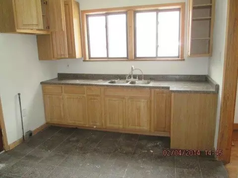 461 Hayes St, Gary, IN 46404 photo 10