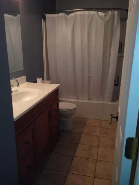 944 W Ash St, Griffith, IN 46319 photo 9