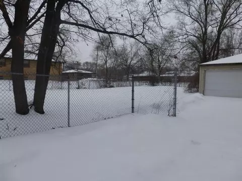 430 King St, Gary, IN 46406 photo 4
