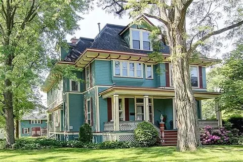 105 South St, Crown Point, IN 46307 photo 1