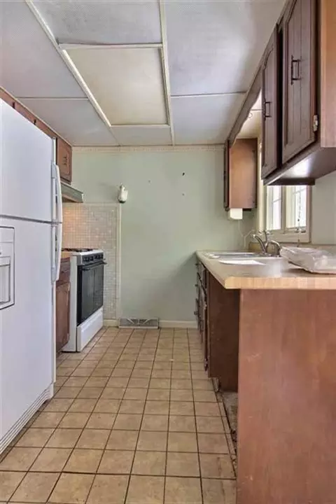 940 Monterrey Ct, Crown Point, IN 46307 photo 4