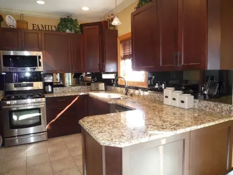 7337 E 106th Ave, Crown Point, IN 46307 photo 6