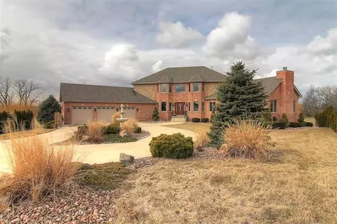 7865 E 99th Ln, Crown Point, IN 46307 photo 2