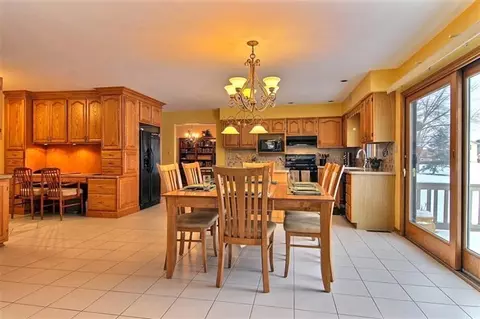 1331 Brandywine Dr, Munster, IN 46321 photo 7