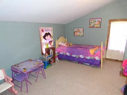 215 E Pearl St, Winamac, IN 46996 photo 7