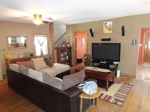 215 E Pearl St, Winamac, IN 46996 photo 4