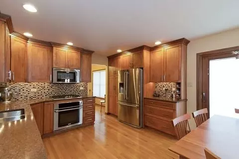 70 Schmidt Dr, Dyer, IN 46311 photo 6
