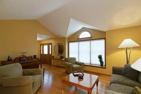 70 Schmidt Dr, Dyer, IN 46311 photo 3