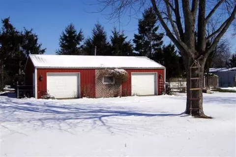 301 E Casey St, Hebron, IN 46341 photo 4