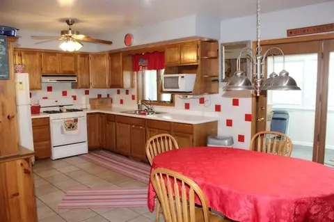 1642 W Pine St, Griffith, IN 46319 photo 5