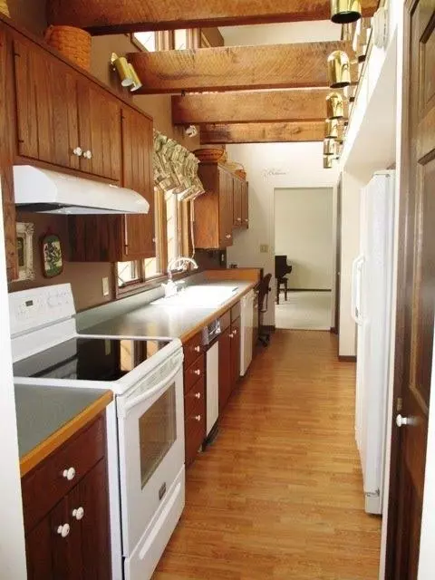 371 Devon Ct, Valparaiso, IN 46385 photo 8