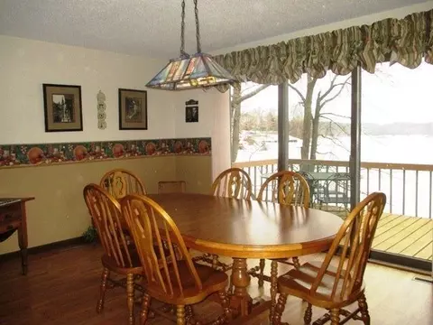 371 Devon Ct, Valparaiso, IN 46385 photo 9