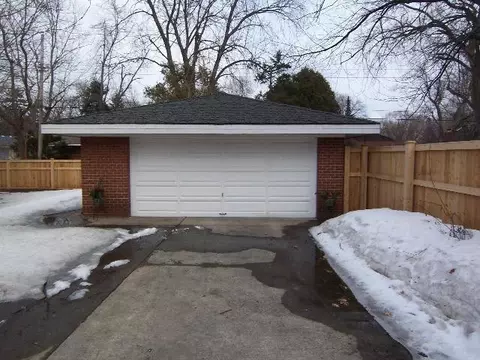 8221 Baring Ave, Munster, IN 46321 photo 3