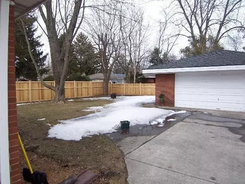 8221 Baring Ave, Munster, IN 46321 photo 2