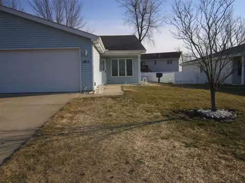 1813 Ash St, Griffith, IN 46319 photo 1