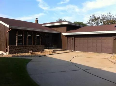 1651 Heather Dr, Munster, IN 46321 photo 2