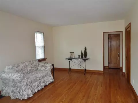 17 Willow Pl, Hobart, IN 46342 photo 6