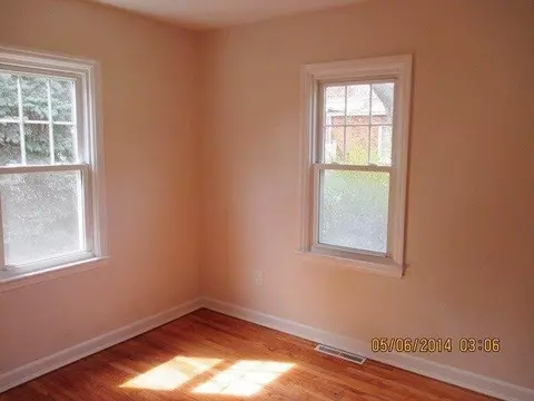 1502 N Broad St, Griffith, IN 46319 photo 6