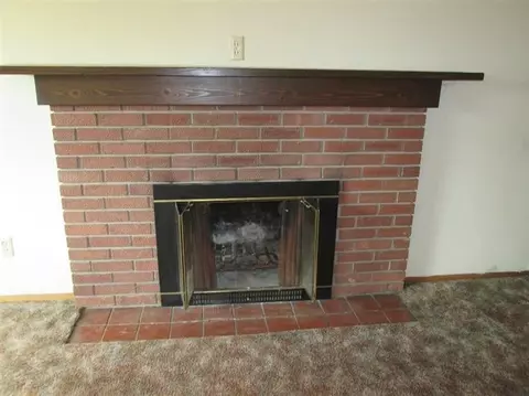 4410 E 13th Pl, Gary, IN 46403 photo 8