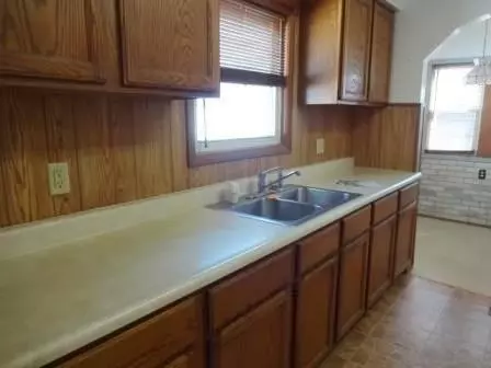 632 Cherry St, Hammond, IN 46324 photo 8