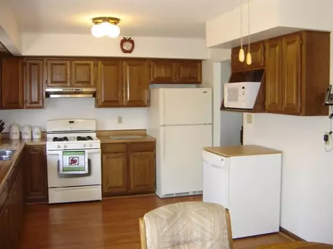 836 N Ernest St, Griffith, IN 46319 photo 10