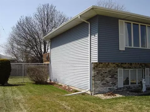 836 N Ernest St, Griffith, IN 46319 photo 4