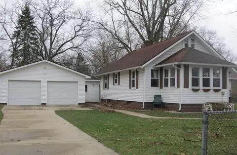 11241 E Circle Dr, Walkerton, IN 46574 photo 2