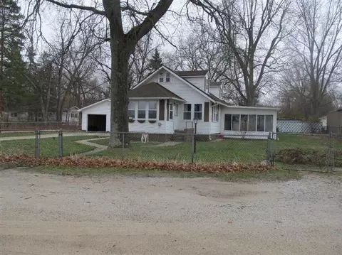11241 E Circle Dr, Walkerton, IN 46574 photo 3