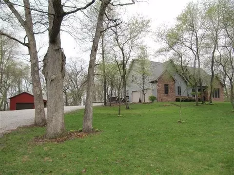 5181 E 1200, De Motte, IN 46310 photo 1