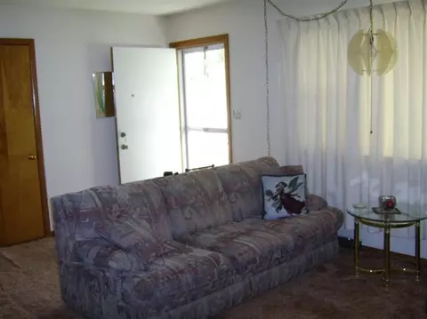 742 N Jay St, Griffith, IN 46319 photo 7