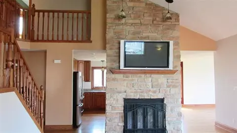 701 River Dr, Munster, IN 46321 photo 2