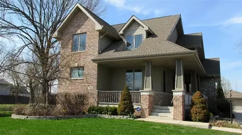 701 River Dr, Munster, IN 46321 photo 1