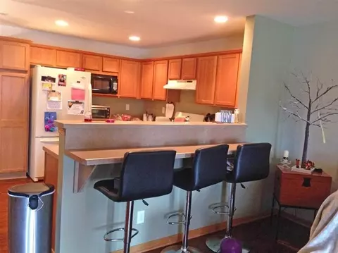 987 Oak Dr, Crown Point, IN 46307 photo 5