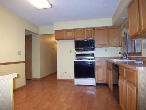 1409 River Dr, Munster, IN 46321 photo 8