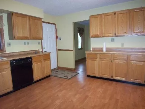 1409 River Dr, Munster, IN 46321 photo 7