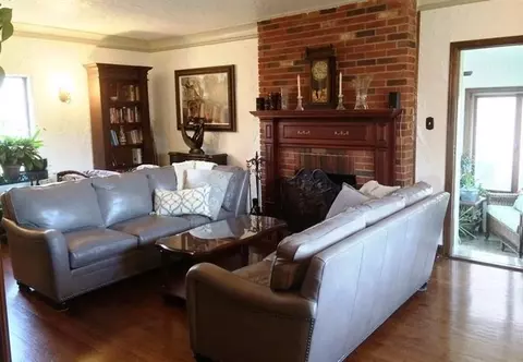 15 Beverly Pl, Munster, IN 46321 photo 6