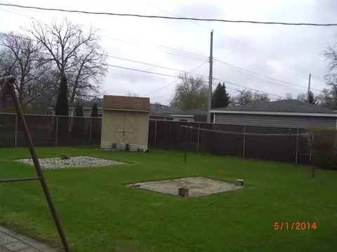435 N Dwiggins St, Griffith, IN 46319 photo 3