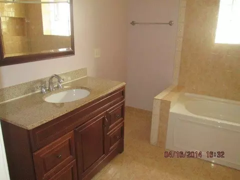 1638 Davis Ave, Whiting, IN 46394 photo 3