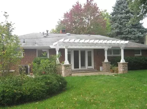 657 Roane Ln, Valparaiso, IN 46385 photo 9
